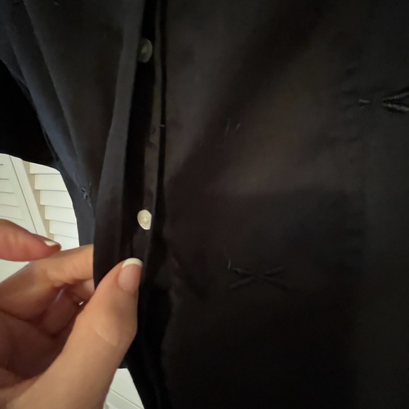 Talbots Short sleeve black Dragonfly blouse. Size small - Picture 5 of 8